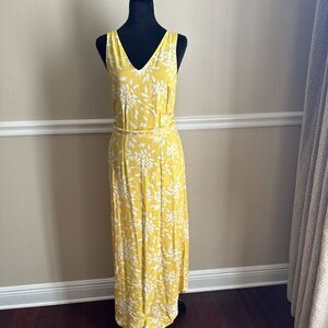 Woman’s Floral V Neck Sleeveless Yellow White Floral Maxi side slits Dress XS